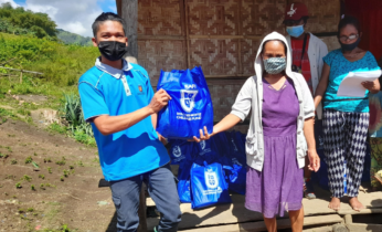 Matigsalug-Manobo Tribe Receive Wellbeing Kits